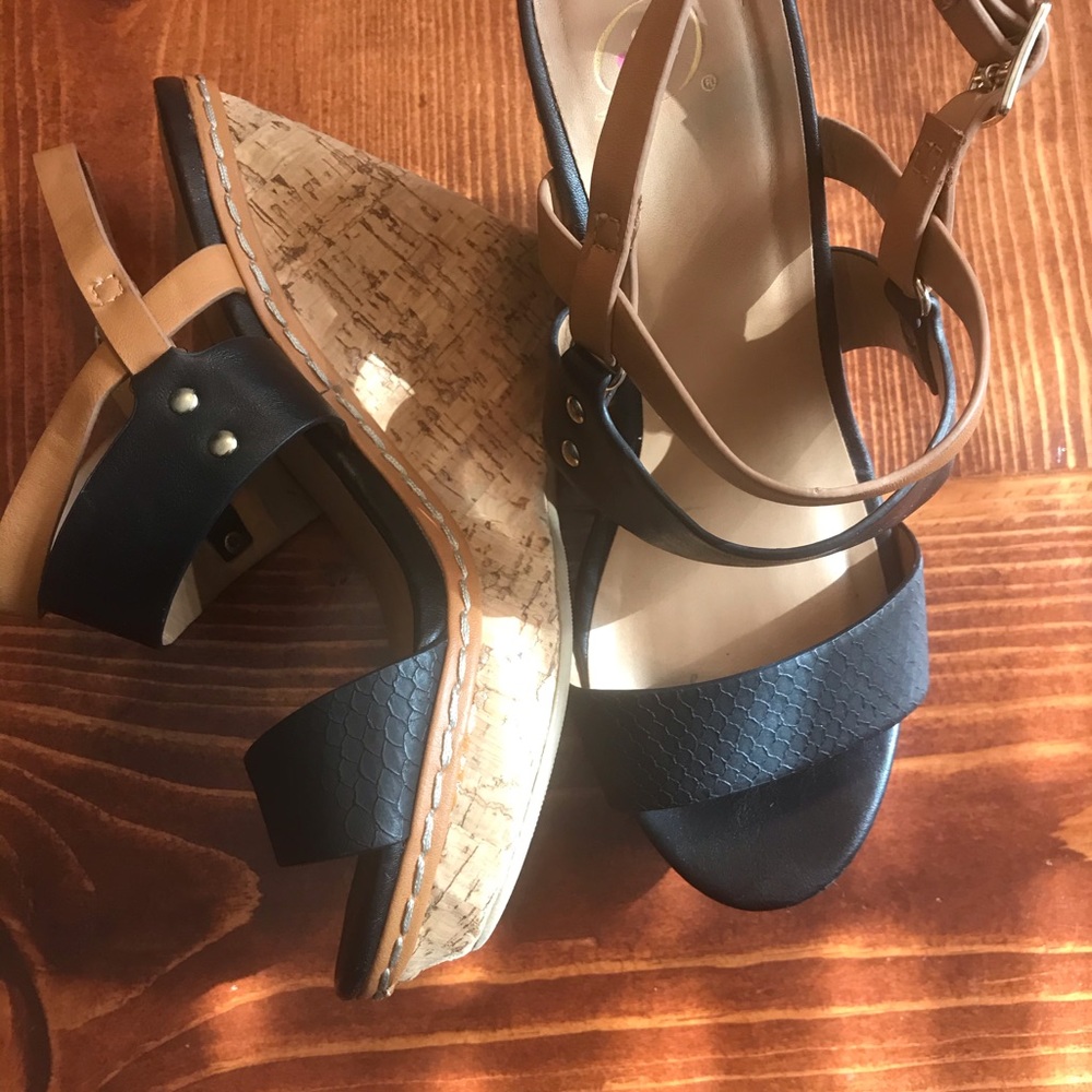 Black & Tan Wedges